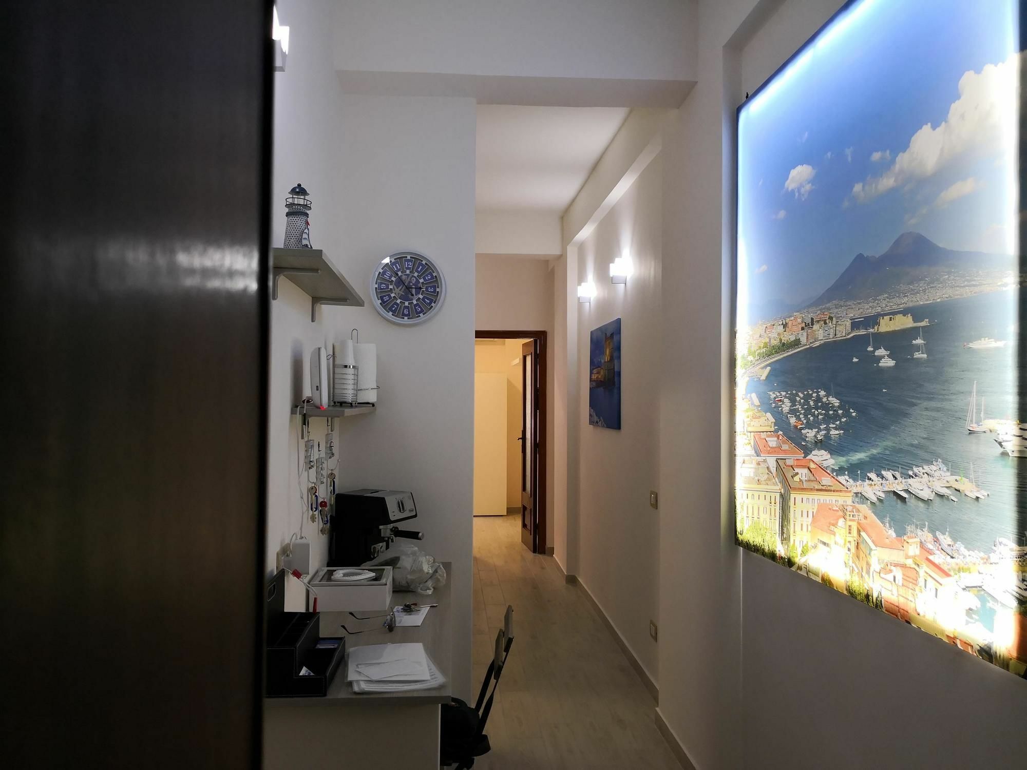 Fenesta Vascia Bed & Breakfast Napoli Bagian luar foto