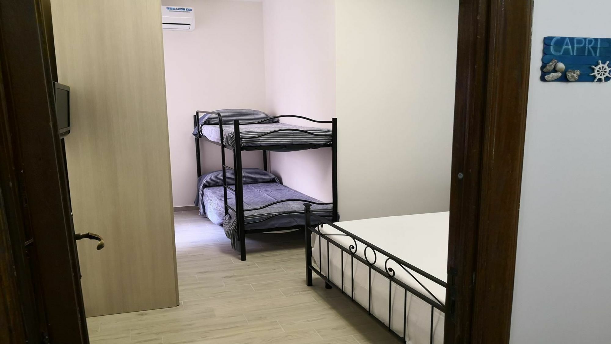 Fenesta Vascia Bed & Breakfast Napoli Bagian luar foto