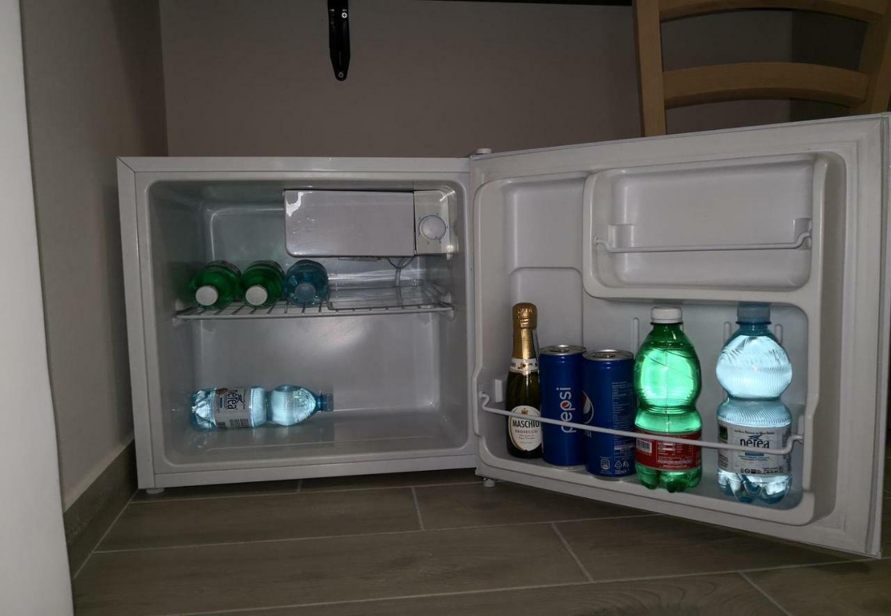 Fenesta Vascia Bed & Breakfast Napoli Bagian luar foto